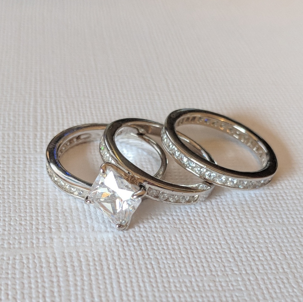 High quality sterling silver cubic Zirconia Ring